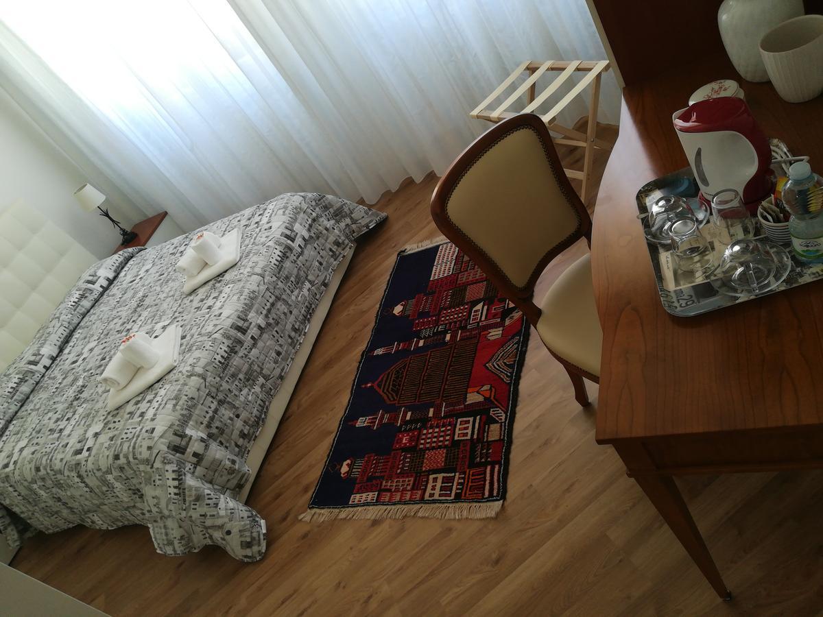 A Casa Di Luca Hotell Verona Exteriör bild
