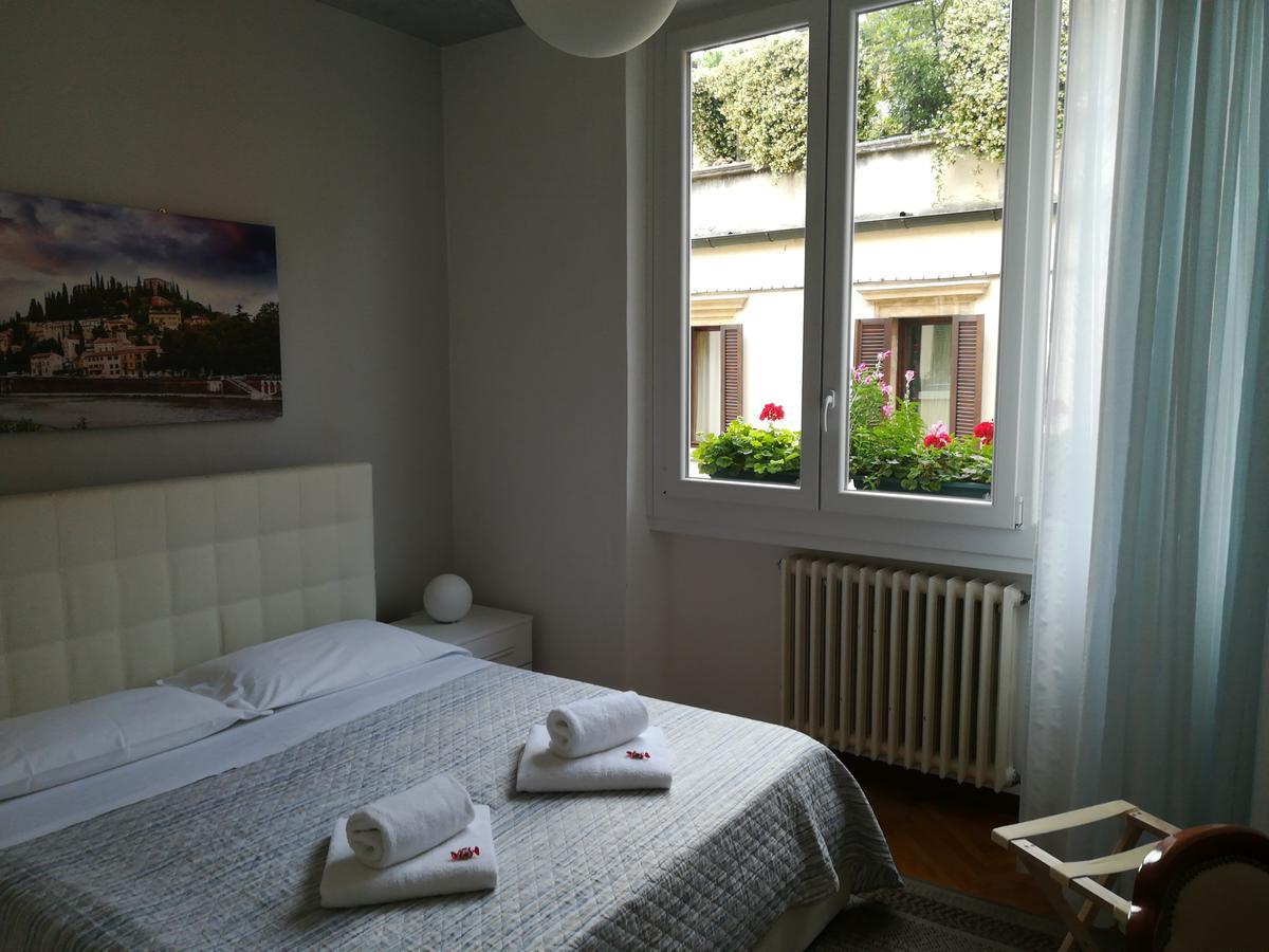 A Casa Di Luca Hotell Verona Exteriör bild