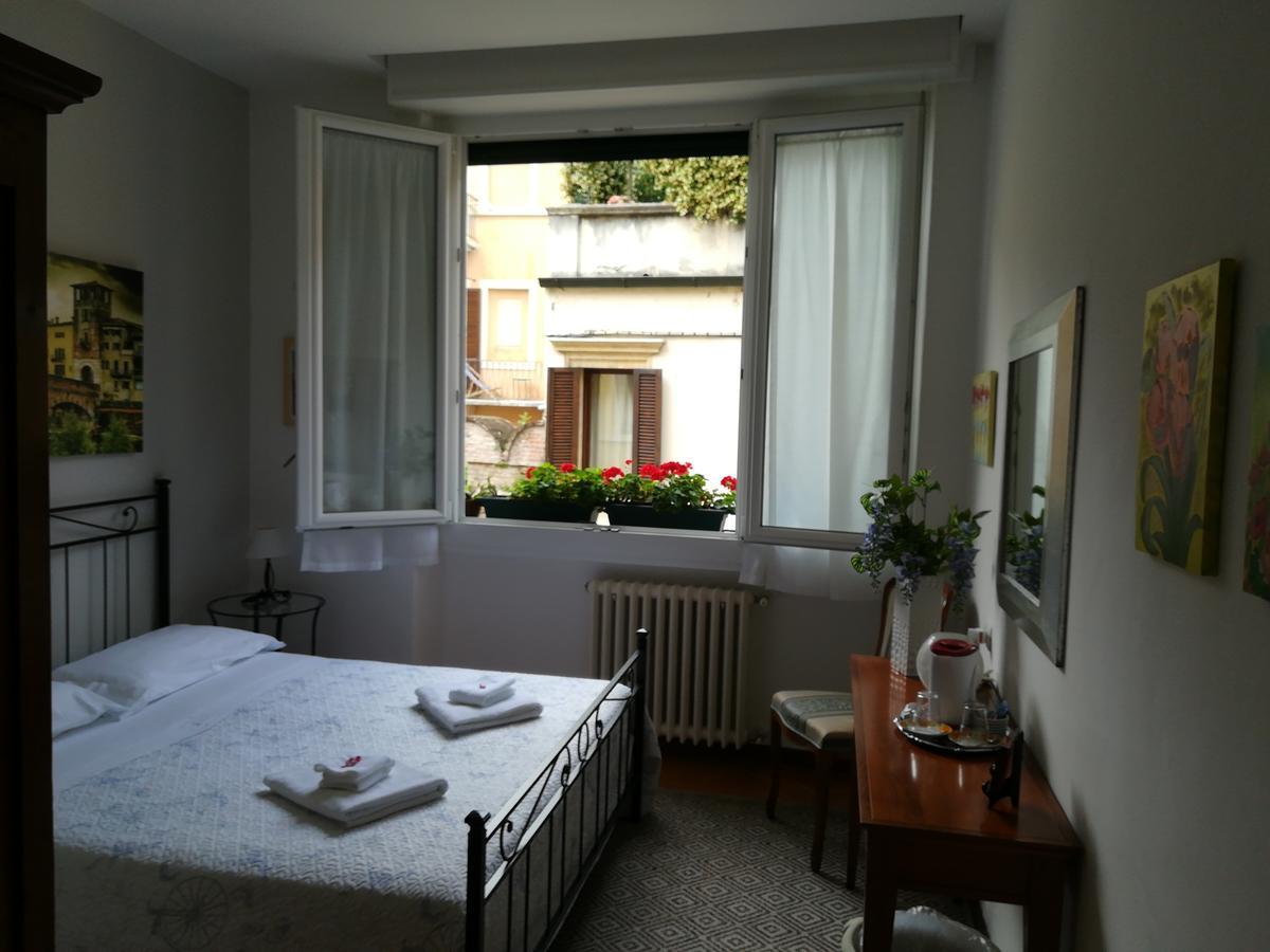 A Casa Di Luca Hotell Verona Exteriör bild